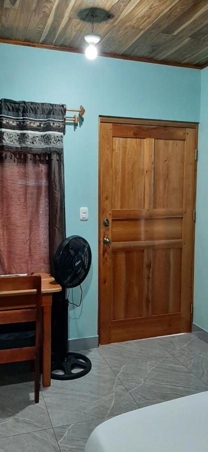 Cabinas El Pilon Rio Celeste エクステリア 写真
